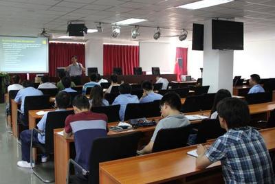 华清弘官方微信正式开通，打造企业管理咨询一站式服务平台